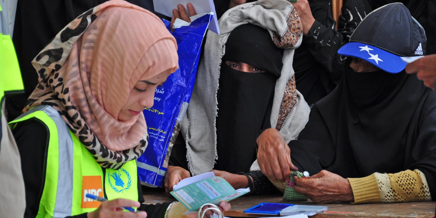 Suministro de alimentos a familias yemeníes