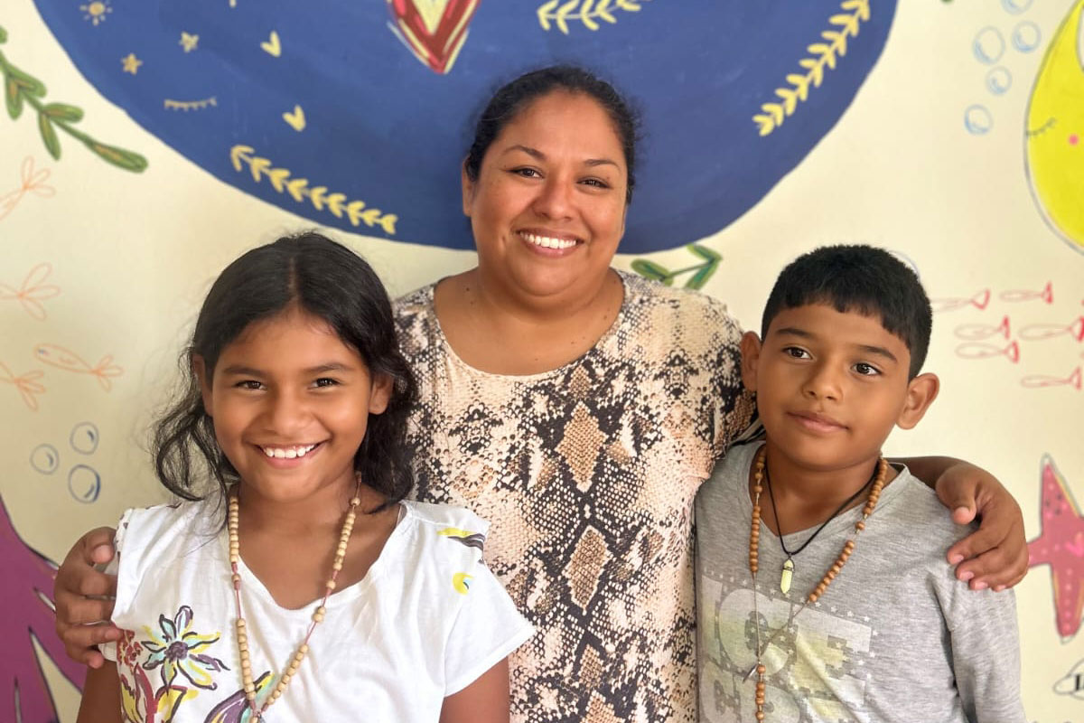 El viaje de una madre en busca de protección y oportunidades 